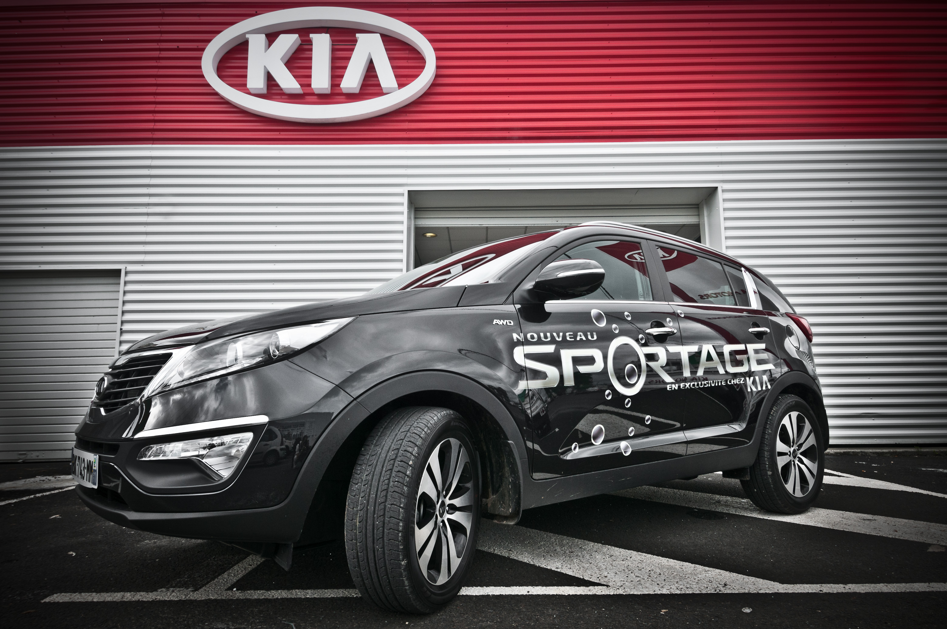 Marquage événementiel du Kia Sportage v.II lors de la soirée Moët & Chandon "Ice Imperial"