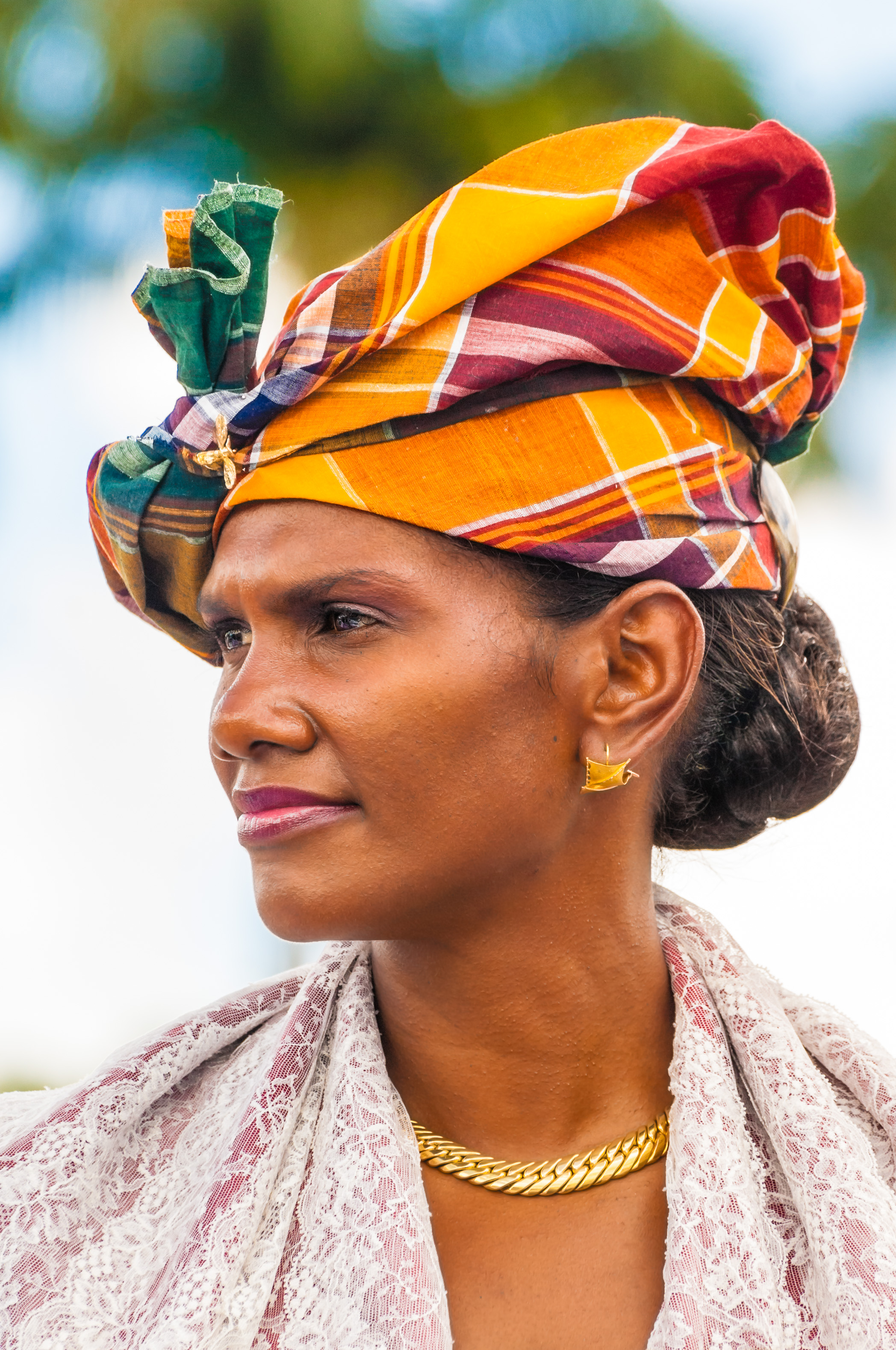 France, Guadeloupe, Grande-Terre, Pointe-à-Pitre, Portrait d'une femme en tenue traditionnelle créole d'apparat lors de la fête de l'association des femmes de marins-pêcheurs de Guadeloupe // France, Guadeloupe, Grande-Terre, Pointe-à-Pitre, portrait of a woman dressed in traditional Creole costume for the Guadeloupe women of fishermen's festival