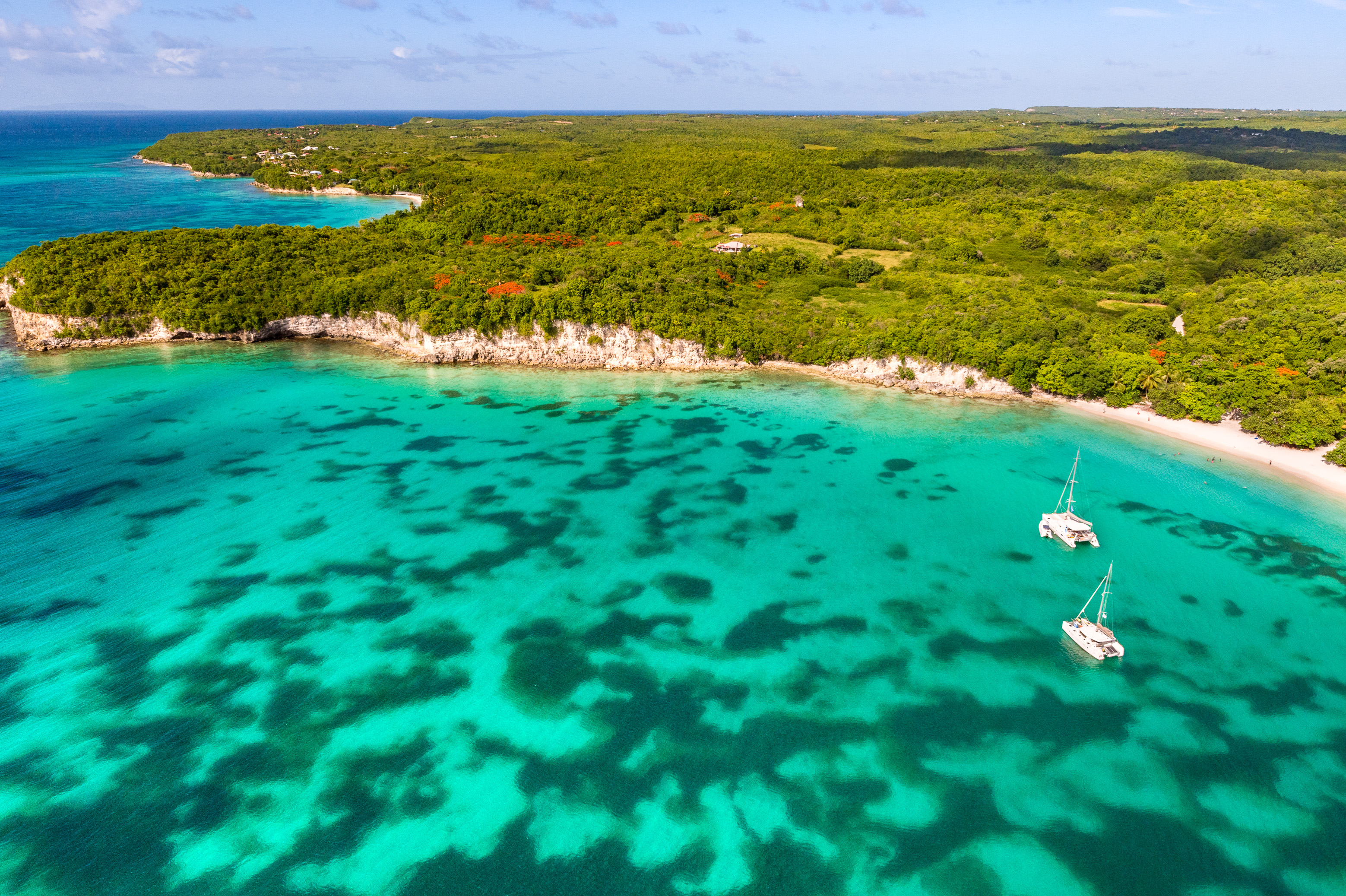 France, Caraïbes, Petites Antilles, Guadeloupe, Guadeloupe, Marie-Galante, Saint-Louis, anse Cambou, plage de Moustique, vue aérienne // France, Caribbean, Lesser Antilles, Guadeloupe, Guadeloupe, Marie-Galante, St. Louis, Cambou Cove, Moustique Beach, aerial view