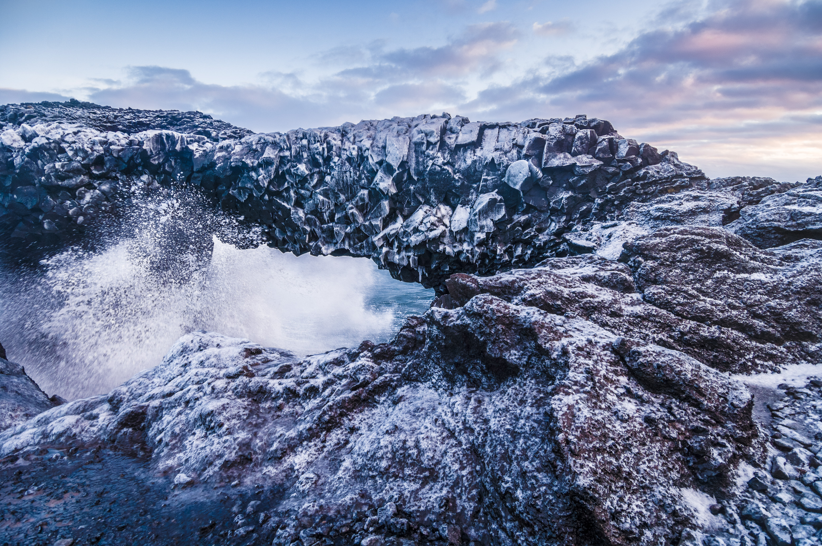 L'Islande en hiver : découvrez aussi notre "Carnet d'Islande" [édition] et le reportage paru dans Grands Reportages magazine #328 / Photos : Aurélien BRUSINI