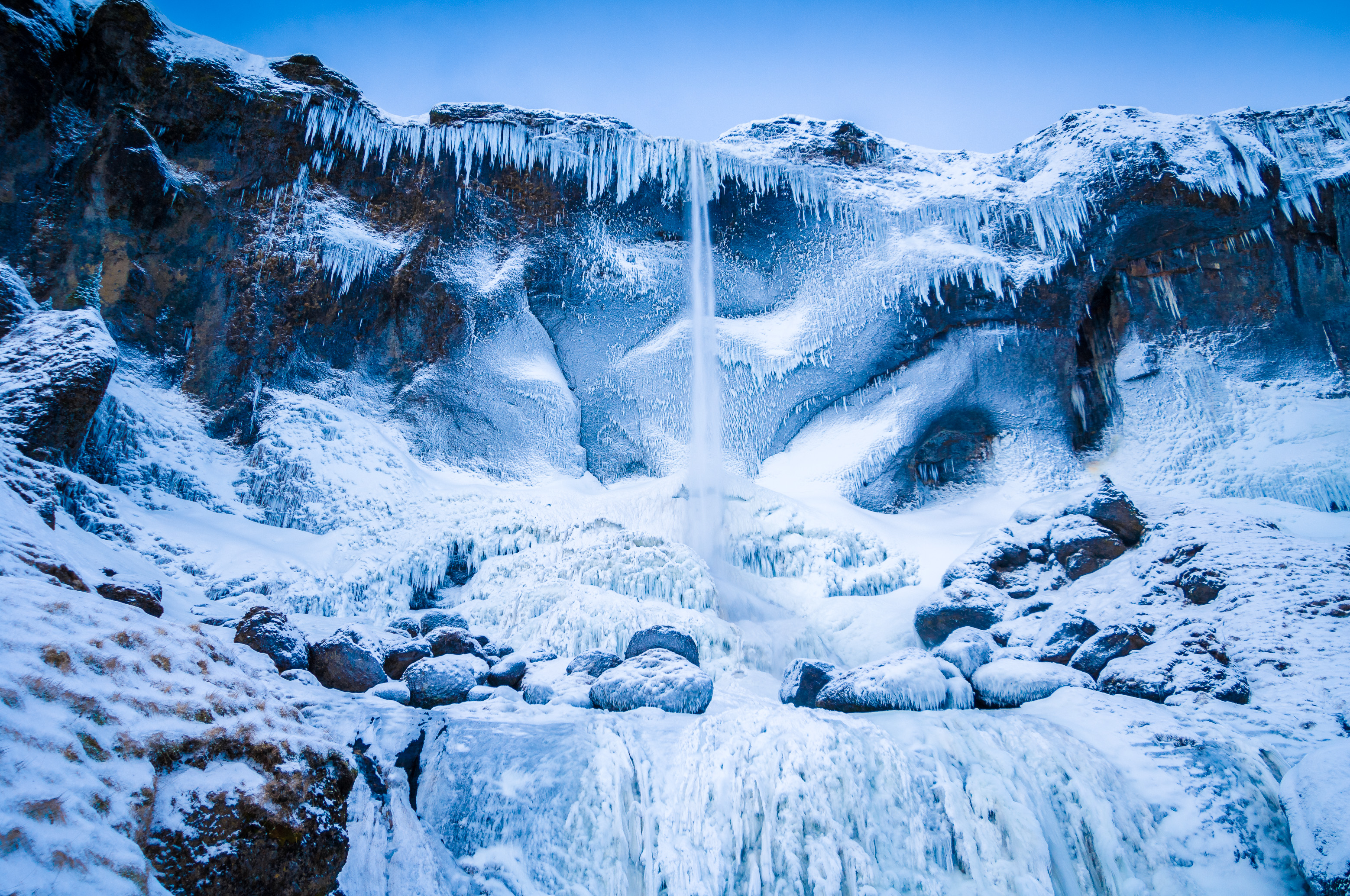 L'Islande en hiver : découvrez aussi notre "Carnet d'Islande" [édition] et le reportage paru dans Grands Reportages magazine #328 / Photos : Aurélien BRUSINI