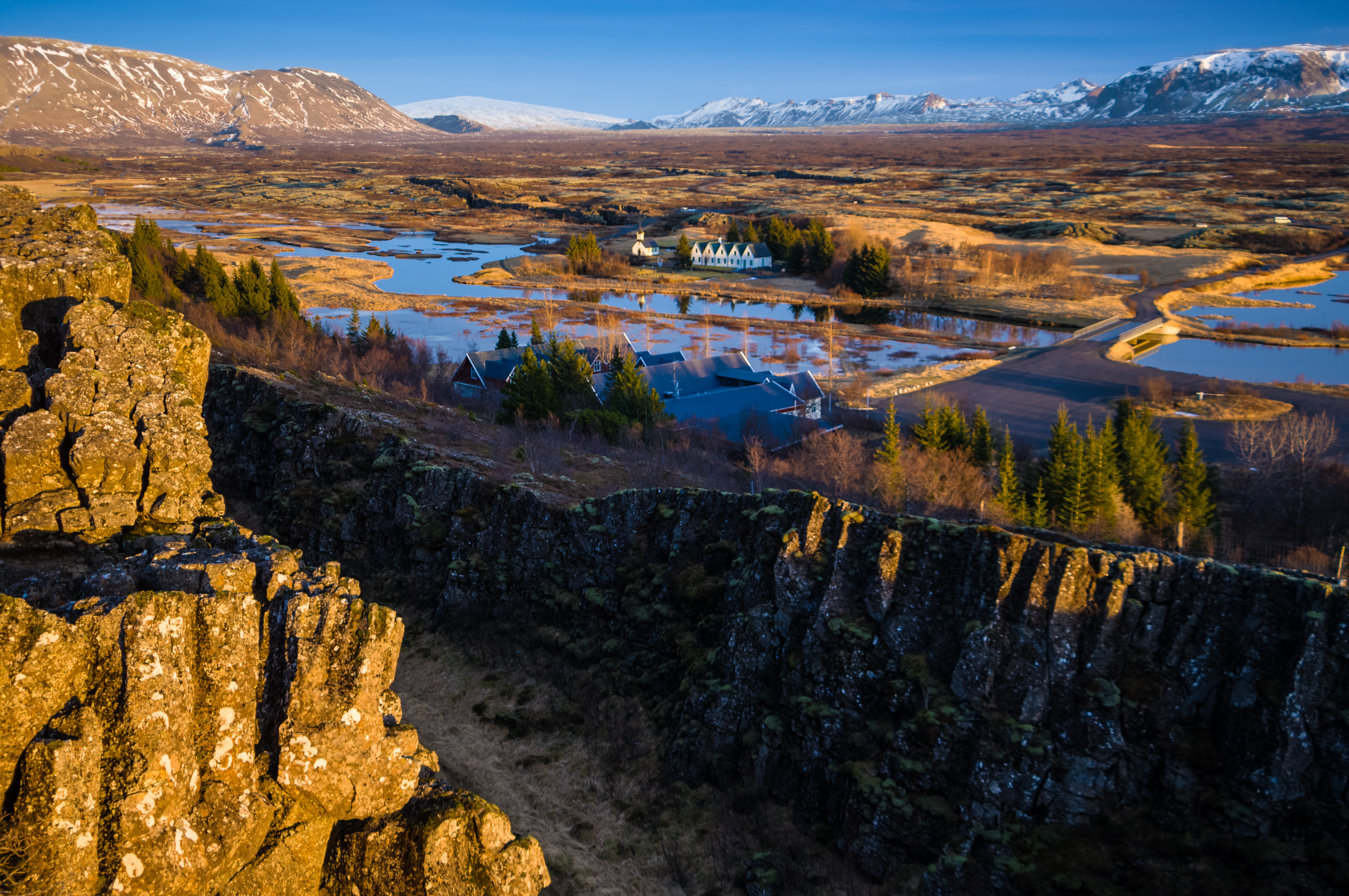 L'Islande en hiver : découvrez aussi notre "Carnet d'Islande" [édition] et le reportage paru dans Grands Reportages magazine #328 / Photos : Aurélien BRUSINI