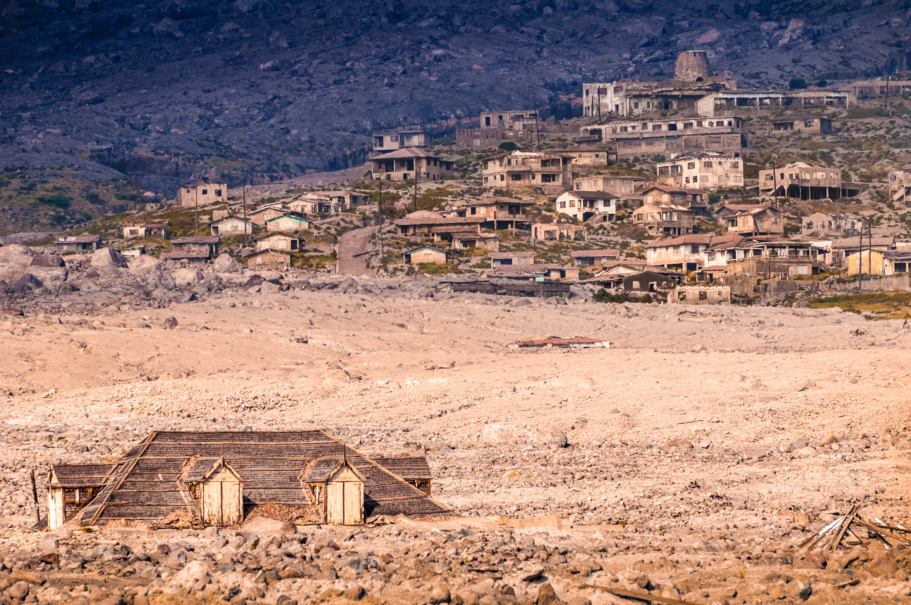 Montserrat, au rythme du volcan : découvrez aussi les reportages parus dans la presse magazine / Photos : Aurélien BRUSINI