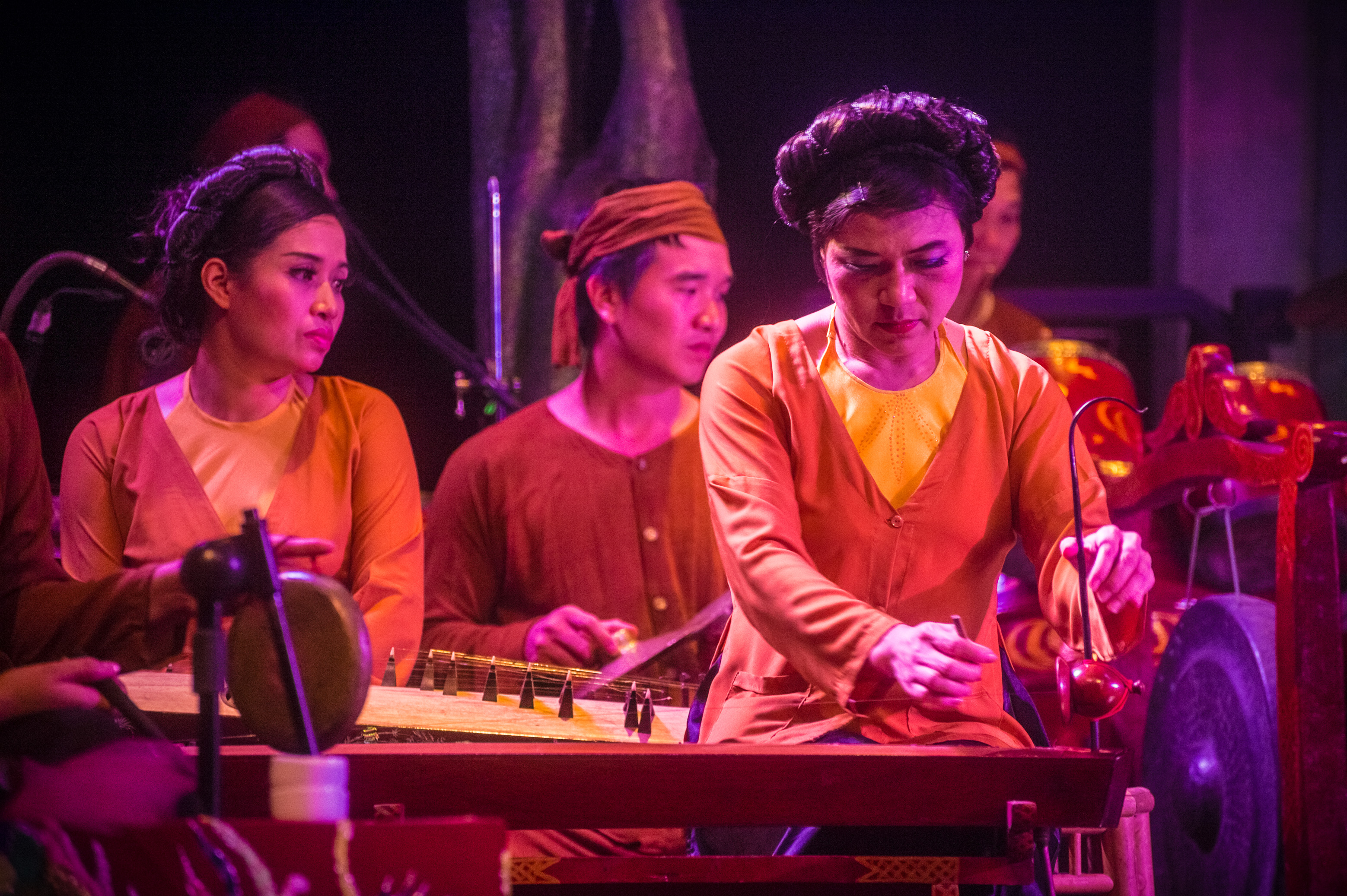 Asie du Sud-Est, capitale du Viêt Nam, delta du fleuve Rouge, ville de Hanoï, représentation au théâtre de marionnettes sur l'eau Thang Long // Southeast Asia, Vietnam's capital, Red River Delta, Hanoi, performance at the Thang Long Water Puppet Theatre