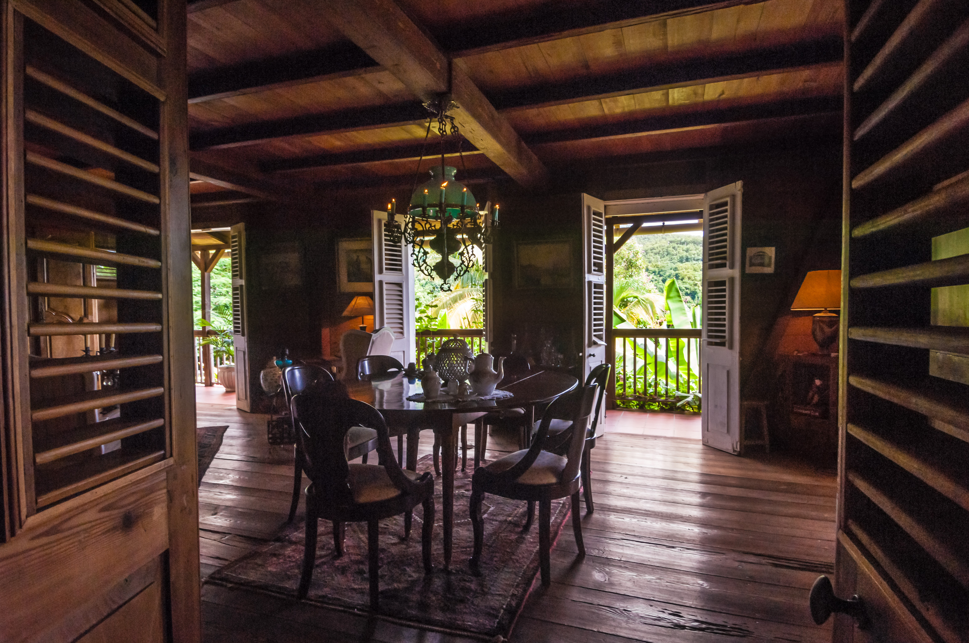 http://www.chambrescabanesguadeloupe.com