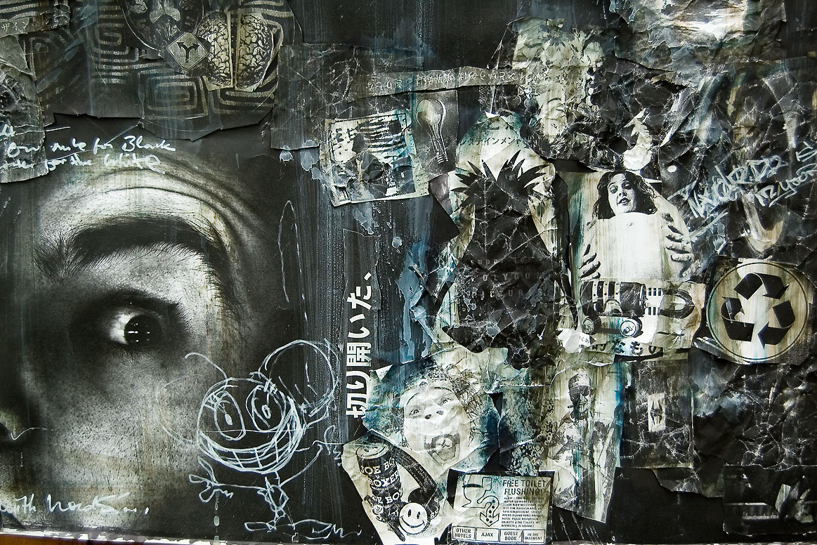 Collage à base de photocopies, gouache, textes réécrits aux feutres et stylo blanc.